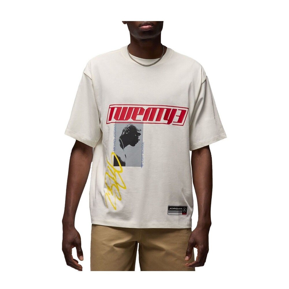 Jordan Men's Flight Essentials Oversized Graphic T-Shirt, L